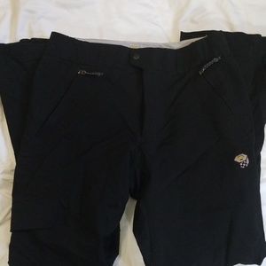 Mountain Hardware Snow pants